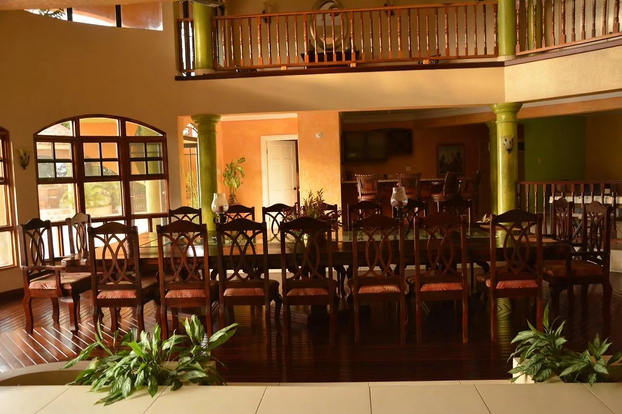 מונטגו ביי Milbrooks Resort 3*, מונטגו ביי